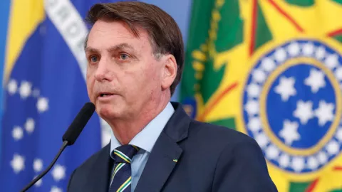 Sepertiga Menteri Positif Covid-19, Brasil Kian Loyo - GenPI.co