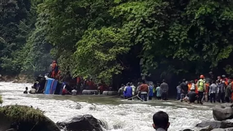 Kronologi Bus Sriwijaya Masuk Jurang, Kakorlantas: 28 Meninggal.. - GenPI.co