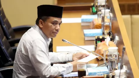 Honorer K2! Catat Nih, DPR Janji Kawal 2 Solusi Ini... - GenPI.co