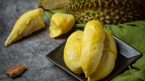 Jarang Diketahui, 5 Manfaat Dahsyat Buah Durian bagi Wanita Hamil - GenPI.co