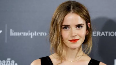 Tak Ambil Pusing, Emma Watson Belum Mau Cari Pasangan - GenPI.co