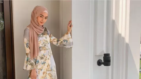 3 Kiat Hijab Saat Tahun Baru Biar Nggak Ribet - GenPI.co