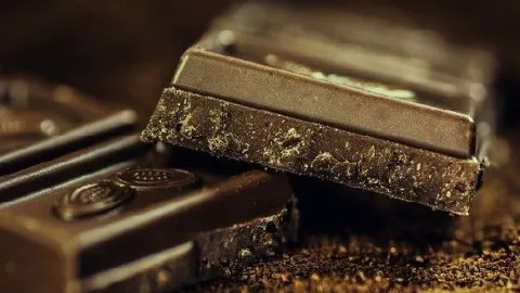 Khasiat Cokelat Bisa Membuat Wajah Glowing - GenPI.co