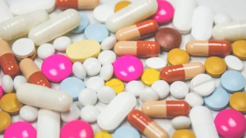 3 Fakta Mengejutkan Terkait Narkoba yang Digunakan Medina Zein - GenPI.co