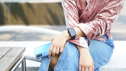 Wow! OPPO Watch Bisa Disesuaikan Otomatis Dengan Warna Baju Kita - GenPI.co