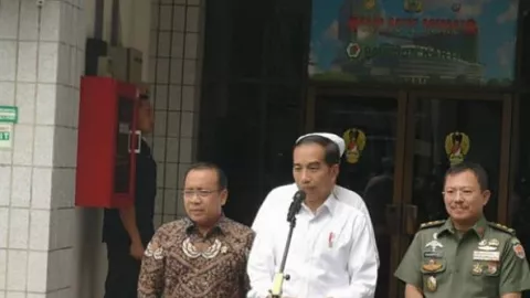 Keinginan Wiranto Mengharukan, Jokowi: Ingin Pulang, Ikut Ratas  - GenPI.co