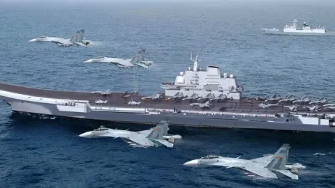 China Makin Garang, Armada Tempurnya Kuasai Laut China Selatan - GenPI.co