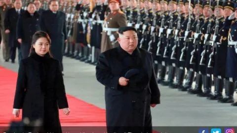 Kim Jong-un Doakan Korea Selatan Selamat dari Wabah Virus Corona - GenPI.co