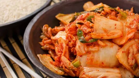 Beruntungnya Penyuka Kimchi, Dapat 3 Manfaat Luar Biasa Ini - GenPI.co