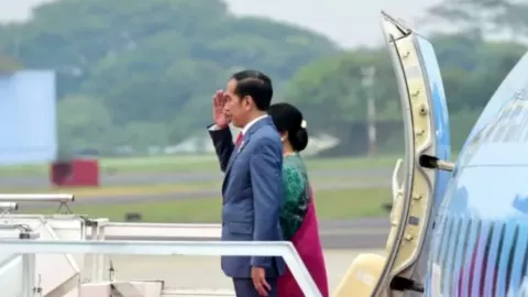 Presiden Jokowi Terbang ke Negeri K-Pop, Bawa Misi Apa?   - GenPI.co