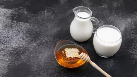 Wanita Harus Rutin Minum Susu Kedelai, Manfaatnya Sangat Dahsyat! - GenPI.co
