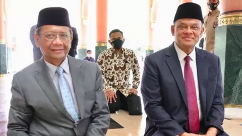 Gatot Nurmantyo dan Mahfud MD Bertemu, Sepertinya Serasi - GenPI.co