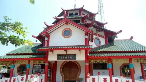 3 Arsitektur Masjid Cheng Ho Unik, Bikin Betah Ibadah - GenPI.co
