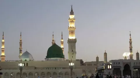 Solusi Wabah Virus Corona, Dalam Khotbah Jumat Masjid Nabawi  - GenPI.co