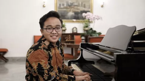 Piawai Main Piano, Remaja Asal Kendal Pecahkan Dua Rekor Dunia - GenPI.co