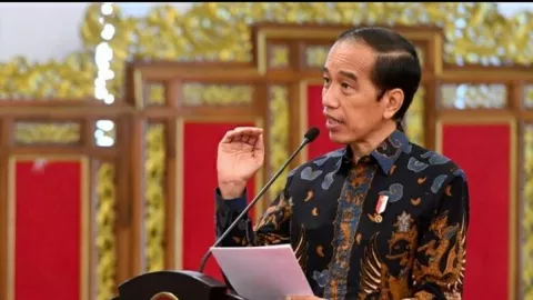 Soroti Reshuffle, Pakar Bongkar Motif Jokowi Ingin Ganti Menteri - GenPI.co