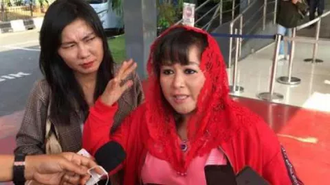 Fadli Zon Menyukai Konten Begituan, Dewi Tanjung Girang Banget - GenPI.co