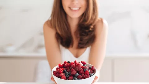 Tinggi Vitamin C, Buah Berry Ampuh Jaga Kesehatan Kulit - GenPI.co