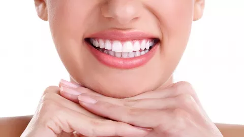 5 Cara Instan Bikin Mahkota Gigi Tampak Putih Tanpa Obat, Catat! - GenPI.co