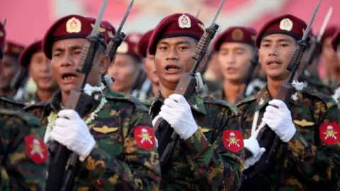 Militer Myanmar Makin Ngaco! Usai Kudeta, Warga Asing Dipenjara - GenPI.co