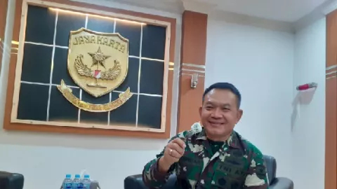 Pangdam Jaya Dibongkar Rocky Gerung, Jokowi Makin Puyeng - GenPI.co