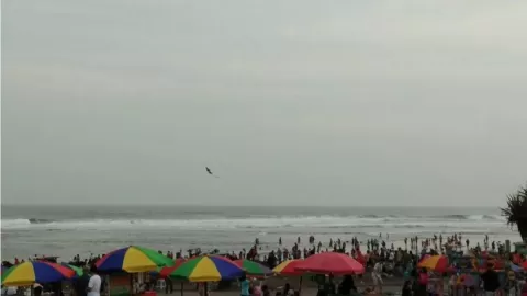 Pantai Jadi Primadona, Kunjungan Diprediksi Meningkat - GenPI.co