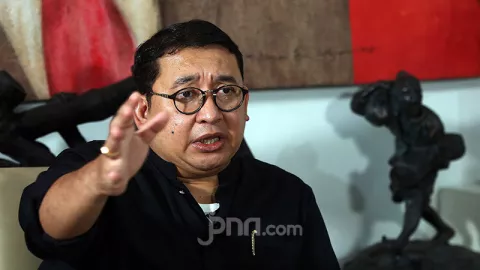 Kuasa Hukum Sulit Bertemu Munarman, Ucapan Fadli Zon Menohok - GenPI.co