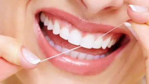 Bersihkan Bintik Putih pada Gigi dengan 4 Bahan Alami, Tokcer! - GenPI.co