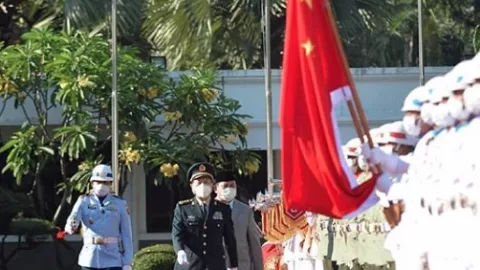 Gigit Jari Ditolak Prabowo, Menhan China Disambut Sultan Brunei - GenPI.co