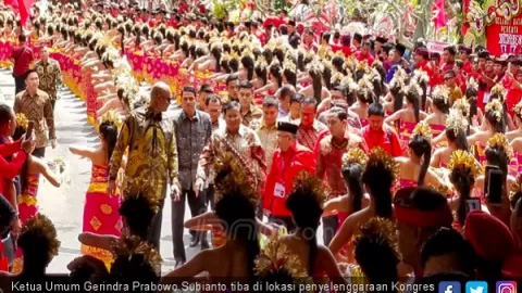 Prabowo Subianto bak Raja, Disambut Gemuruh Teriakan Kader PDIP - GenPI.co