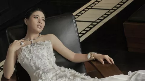 Selir Raja Thailand Kalah Jauh dari Putri Ini, Cantiknya Nendang! - GenPI.co