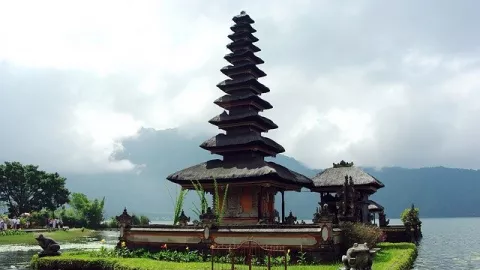 Wisatawan Lokal Jadi Harapan untuk Bangkitkan Industri Pariwisata - GenPI.co
