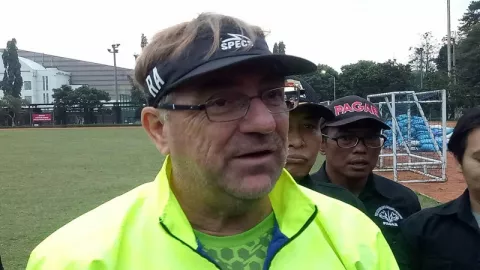 Hadapi Arema FC, Persib Tetap Optimis Meski Tanpa Eze dan Mali - GenPI.co