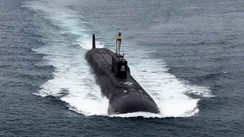 Rusia Borong 480 Senjata dan Kapal Selam Nuklir, Siap Perang? - GenPI.co