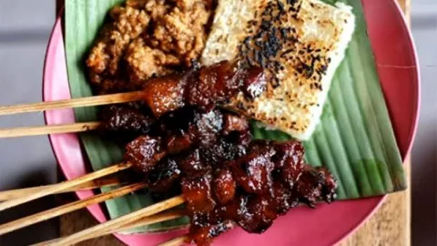 Olahan Daging Sapi, Yuk Sajikan Sate Maranggi Sambal Oncom - GenPI.co