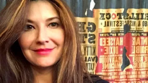 Tamara Bleszynski Tetap Seksi, Kalau Pergi Ke Pasar Bikin Nganga - GenPI.co
