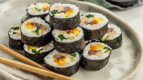 Kimbab Sushi Khas Korea, Resepnya Cocok Untuk Diet - GenPI.co