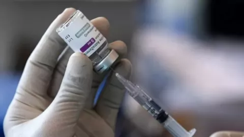Dikabarkan Meninggal Usai Suntik Vaksin AstraZeneca, Ternyata - GenPI.co