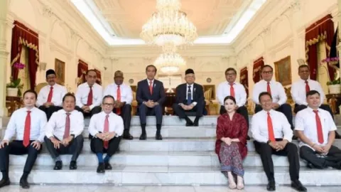 12 Wakil Menteri Dipersoalkan, Pak Jokowi Santai Saja... - GenPI.co