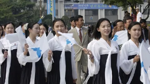 Kim Jong Un Muda Suka Majalah Dewasa, Kini Miliki Banyak Selir - GenPI.co