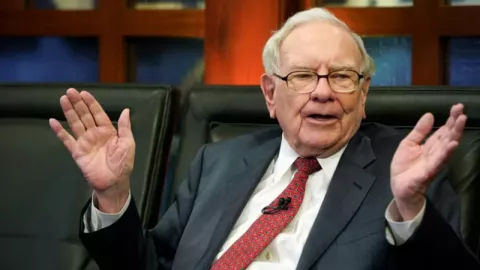 Ngeri! Warren Buffett Ramal Kehancuran Pasar Saham, Emas Diborong - GenPI.co