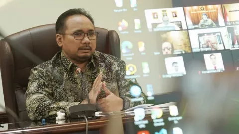 Diskusi Serius Gus Yaqut Soal Terorisme, Wiranto Ikut - GenPI.co