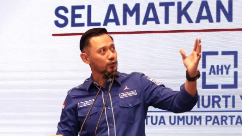 Tantang Moeldoko, Politikus Demokrat Sodorkan AHY Jadi Presiden - GenPI.co