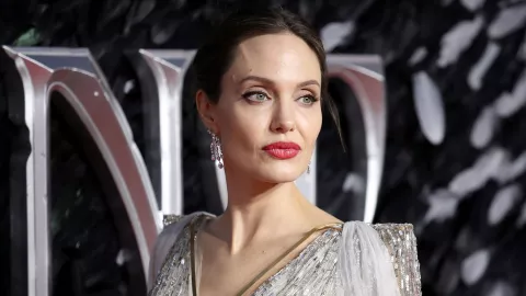 Angelina Jolie Tertarik Jajal Industri Film Korea - GenPI.co
