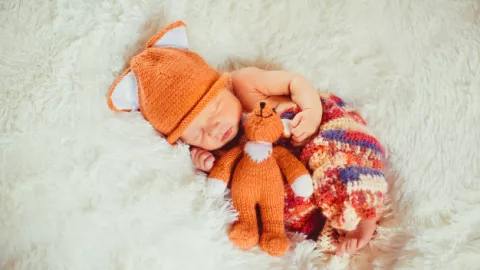 Kekinian, 8 Inspirasi Nama Bayi dengan Makna Setia - GenPI.co