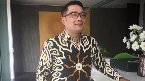Batik yang Didesain Ridwan Kamil Disukai oleh Masyarakat Korsel - GenPI.co