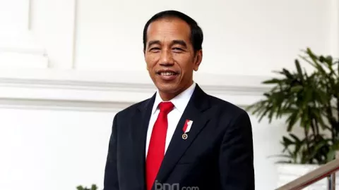 Jokowi Cabut Perpes soal Miras, Pengamat Top Beri Sindirian Keras - GenPI.co