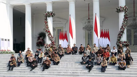 Menteri dari Parpol Bobrok, Jokowi Harus Pilih Orang Profesional - GenPI.co