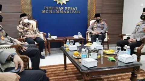 Kapolri Dapat Wejangan dari Muhammadiyah, Isinya Bikin Merinding - GenPI.co