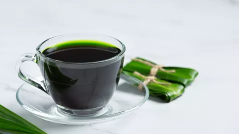 Minum Air Rebusan Daun Pandan Campur Jahe, Bisa Obati 4 Penyakit - GenPI.co